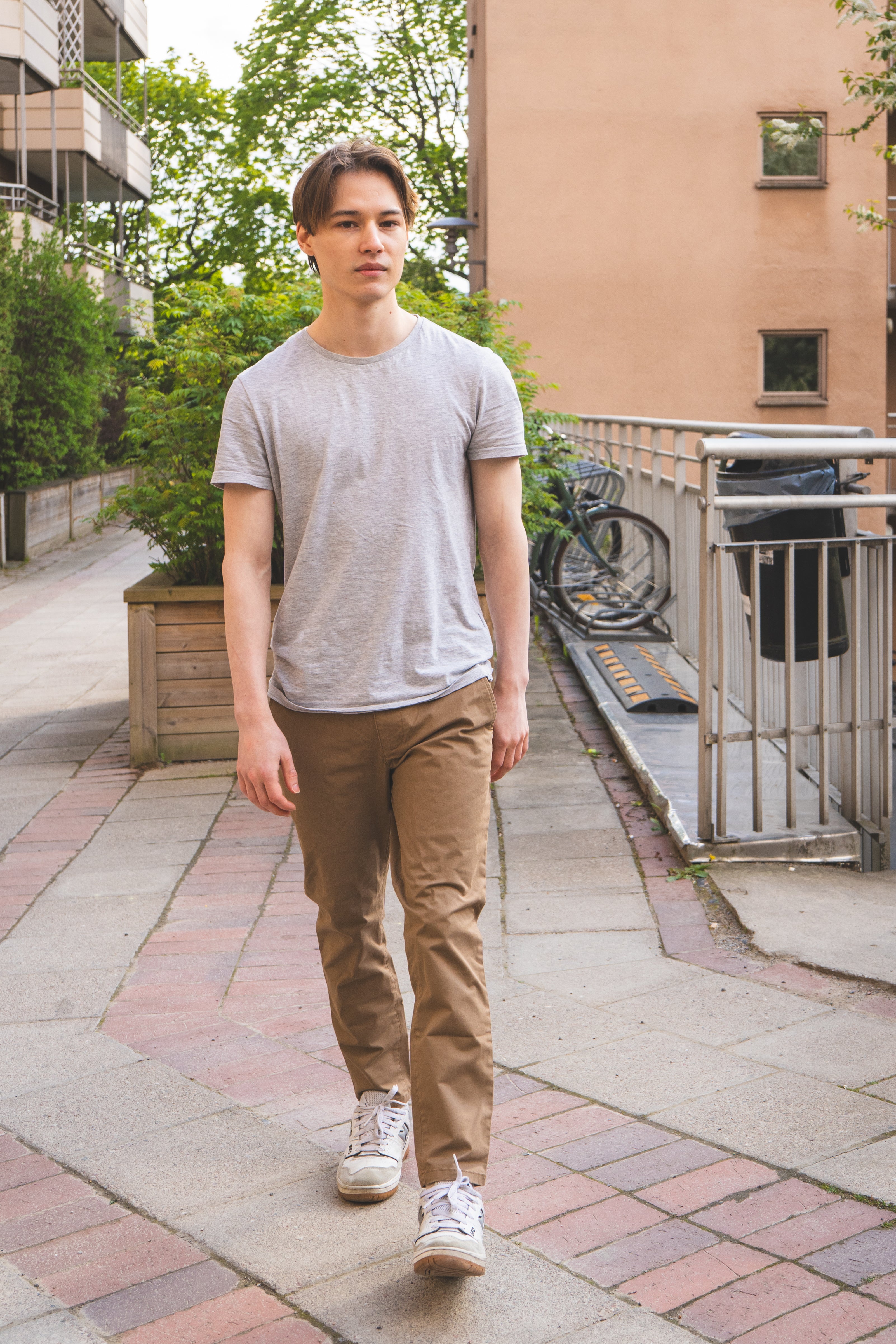 Core Stretch Chino Almond