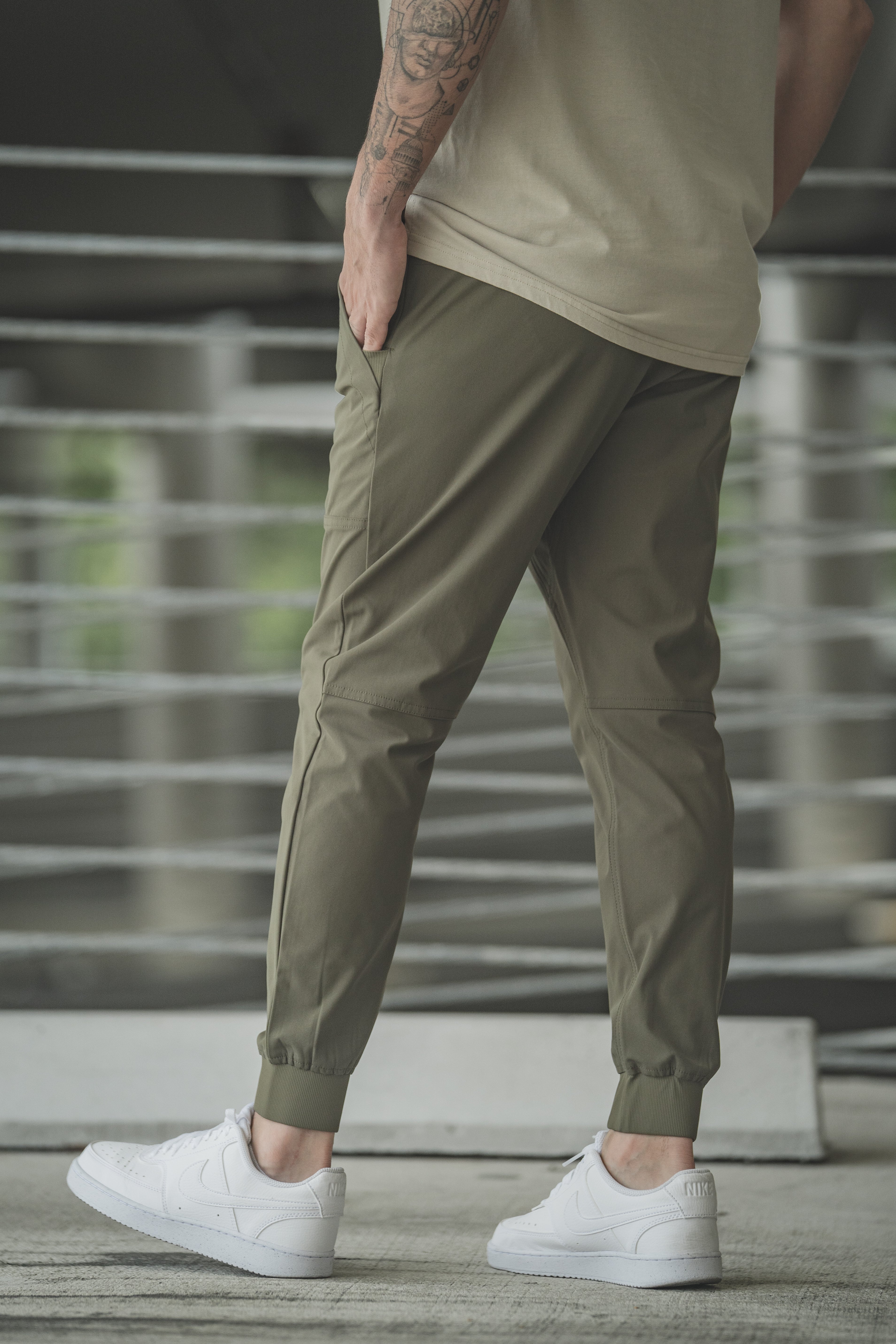 Pace Performance Jogger Olive